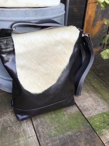 4b404f16 853e 4201 8b2f 9e80d2e69b58