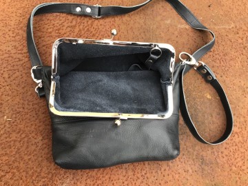 853faa98 cbc9 40ba a2f7 0ad82906f2af